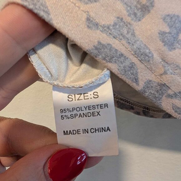 *10/$10* Girl's Black/Tan Leopard Print Lace T-shirt - Size Small (6/7) - Picture 3 of 3